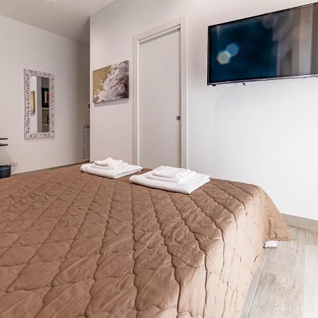 Colosseo Cozy Rooms B&B Rome Bagian luar foto