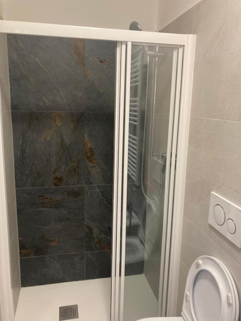 Colosseo Cozy Rooms B&B Rome Bagian luar foto