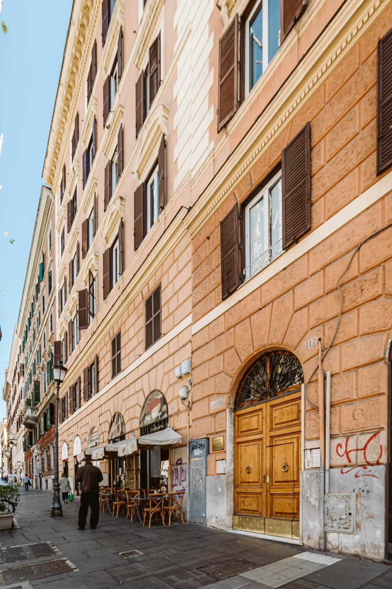 Colosseo Cozy Rooms B&B Rome Bagian luar foto